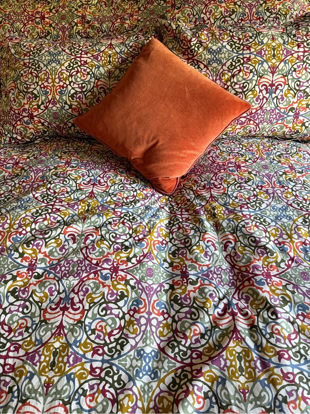 Crate & Barrel - Lucia Full/Queen Duvet Cover + 2 Shams — Jewel-Tone Medallion - Picture 2 of 10